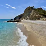 Beachfront Luxe Ii By Gloove Apartamento *
